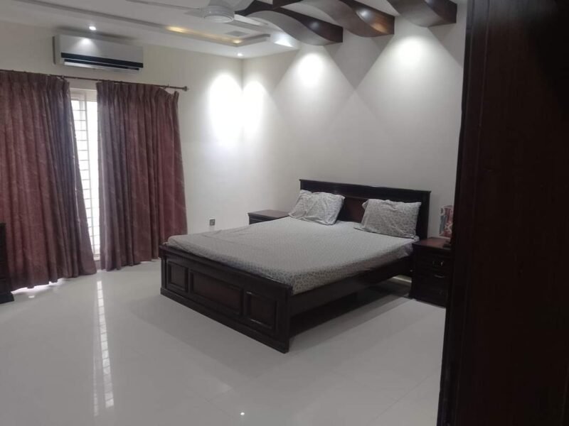 1 Kanal Furnished Houae Available For Rent in Bahria Town